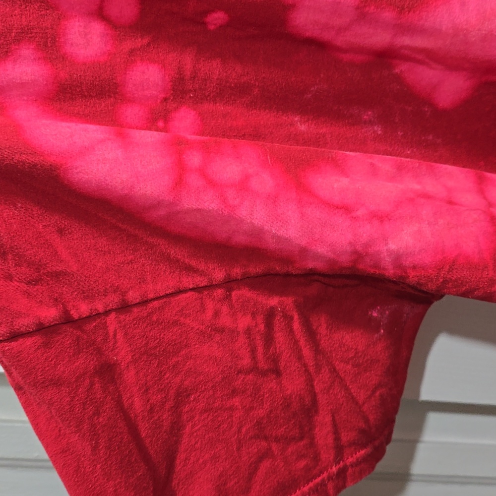 Red Tie Dye Shirt๐๐HP๐๐ - Picture 11 of 12